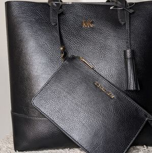 Michael Kors black leather shoulder bag